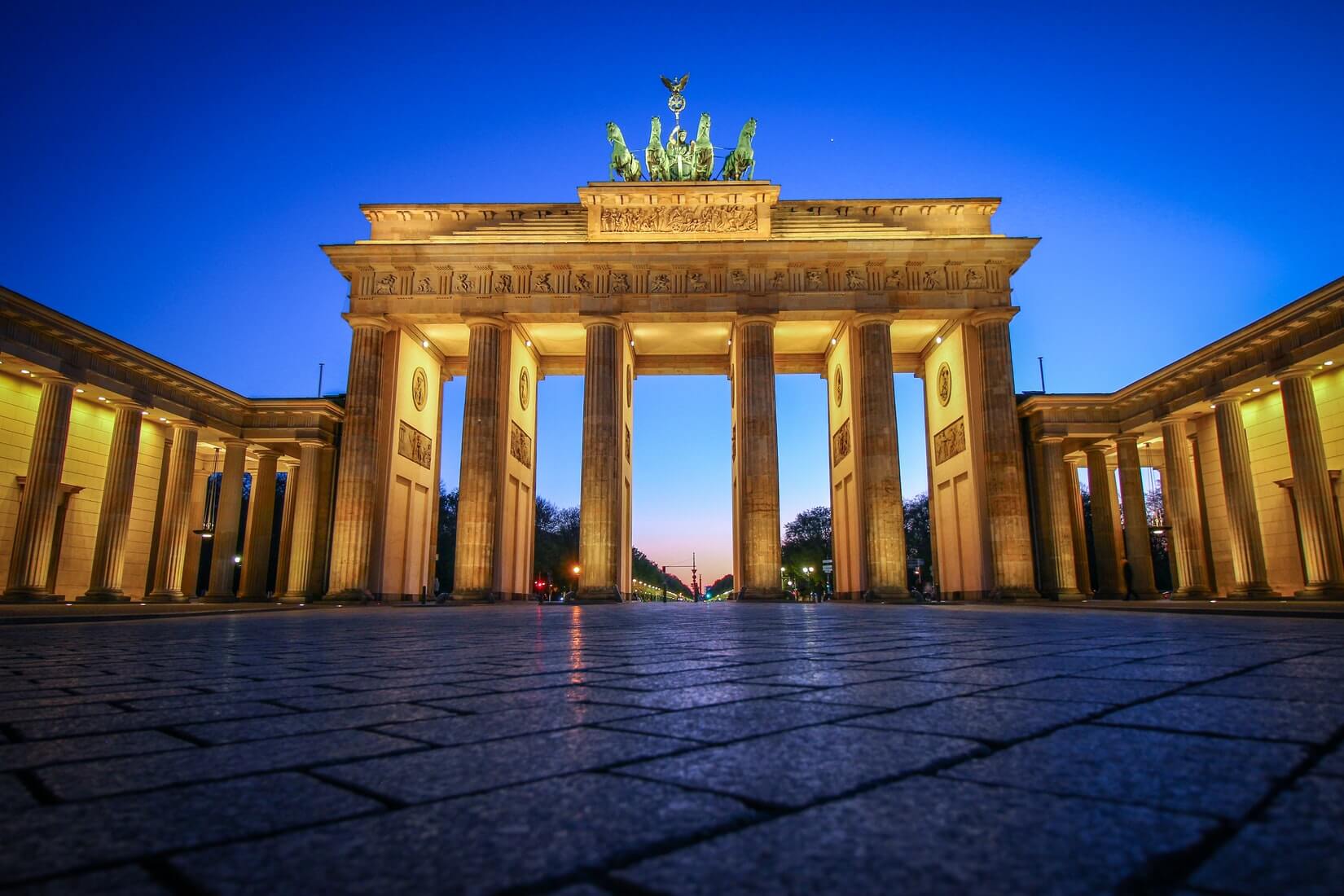 Puerta De Brandeburgo En Berlin Puerta De Brandeburgo En Berlin